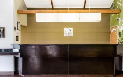 Photo 4 - Sleep Inn & Suites Metairie - New Orleans West