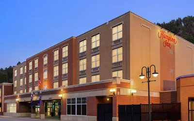 Photo 2 - Hampton Inn Deadwood at Tin Lizzie Gaming Resort
