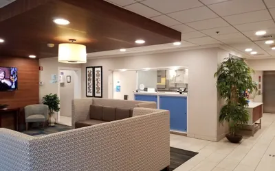 Photo 2 - Holiday Inn Express Philadelphia NE - Langhorne by IHG