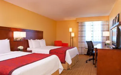 Photo 2 - Hotel Pentagon South