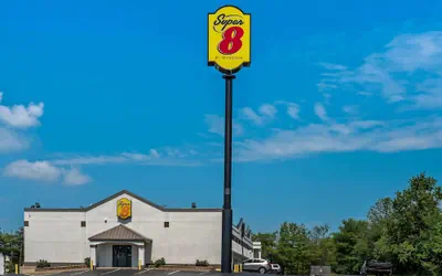 Photo 2 - Super 8 by Wyndham Brownsburg