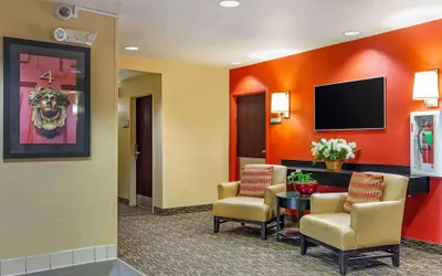 Photo 4 - Extended Stay America Select Suites Hartford Manchester