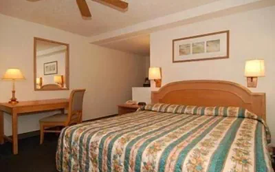 Photo 5 - Econo Lodge Clovis