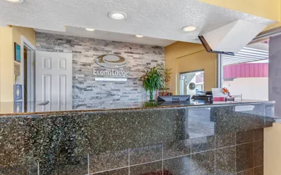 Photo 4 - Econo Lodge Clovis