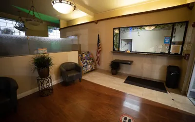 Photo 5 - Mid City Inn and Suites