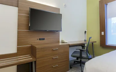 Photo 4 - Holiday Inn Express Rochester NE- Irondequoit by IHG
