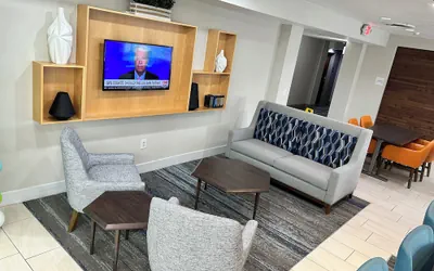 Photo 2 - Holiday Inn Express Rochester NE- Irondequoit by IHG