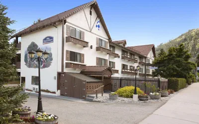 Photo 2 - Howard Johnson by Wyndham Leavenworth