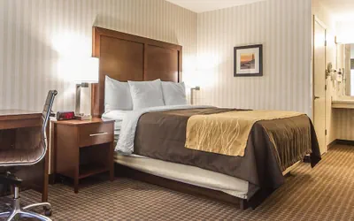 Photo 3 - Quality Inn Half Moon Bay/Miramar Beach