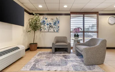 Photo 3 - SureStay Hotel by Best Western East Brunswick