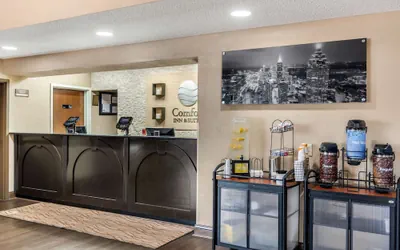 Photo 5 - Comfort Inn & Suites Atlanta/Smyrna