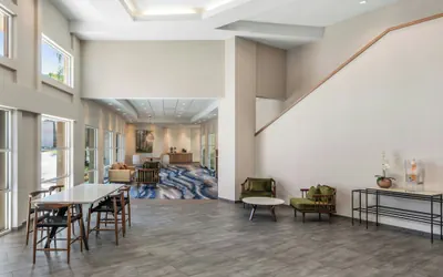Photo 5 - Fairfield Inn & Suites by Marriott San Jose Airport