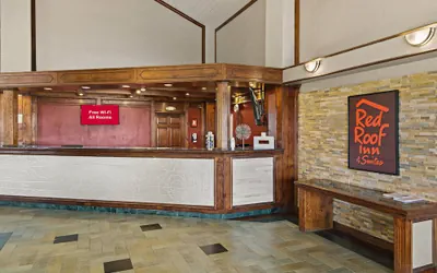 Photo 5 - Red Roof Inn & Suites Irving – DFW Airport South