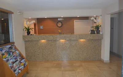 Photo 5 - Motel 6 Alsip, IL