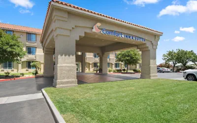 Photo 2 - Comfort Inn & Suites Lancaster Antelope Valley