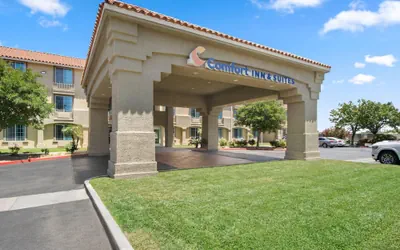 Photo 2 - Comfort Inn & Suites Lancaster Antelope Valley