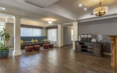 Photo 4 - Hampton Inn Ukiah CA