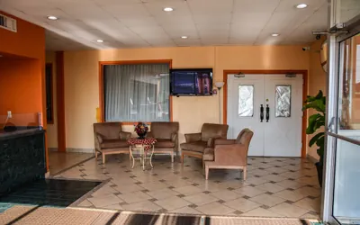 Photo 4 - Homeplace Inn
