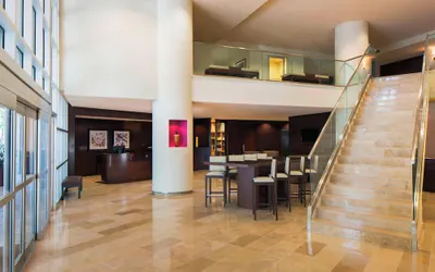 Photo 3 - Sheraton Metairie - New Orleans Hotel