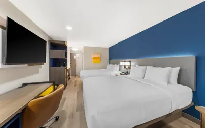 Photo 5 - Comfort Inn Fontana