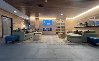 Photo 5 - Country Inn & Suites by Radisson, Novi, MI
