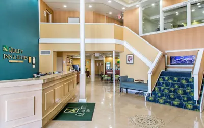 Photo 5 - Quality Inn & Suites Middletown - Newport