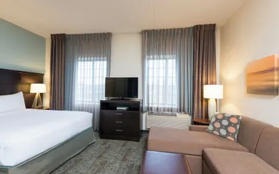 Photo 4 - Staybridge Suites Chicago-Oakbrook Terrace by IHG