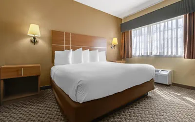 Photo 2 - Best Western Plus Shamrock Inn & Suites