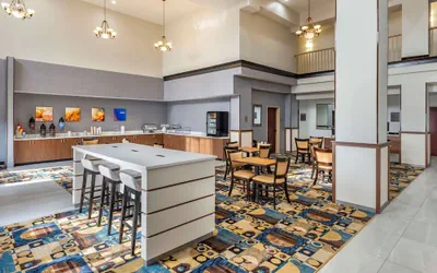 Photo 4 - Comfort Suites Clovis North