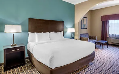 Photo 5 - Comfort Suites Clovis North