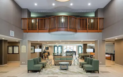 Photo 4 - Best Western Inn & Suites San Mateo - San Francisco Airport