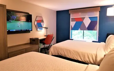 Photo 4 - Holiday Inn Express Apex - Raleigh by IHG
