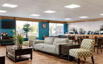 Photo 4 - Baymont by Wyndham Elizabethtown