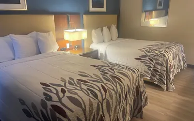 Photo 2 - Red Roof Inn & Suites Hinesville