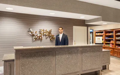 Photo 3 - Hampton Inn & Suites Denver - Cherry Creek