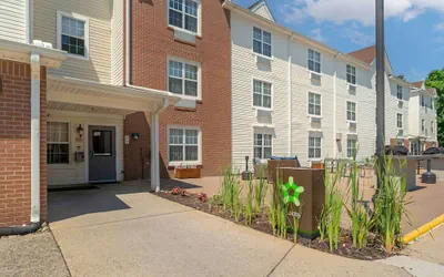 Photo 2 - Extended Stay America Suites Newport News Yorktown