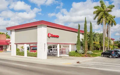 Photo 2 - Ramada by Wyndham Miami Springs/Miami International Airport