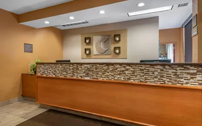 Photo 4 - Comfort Inn & Suites Orlando North