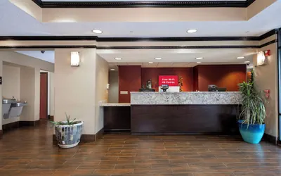 Photo 5 - Red Roof Inn & Suites Dover Downtown