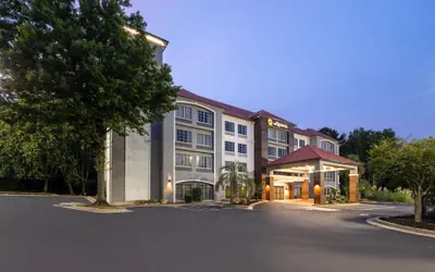 Photo 2 - La Quinta Inn & Suites by Wyndham Atlanta Stockbridge