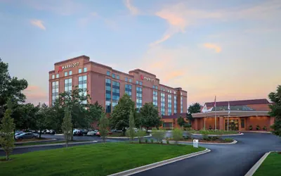 Photo 2 - Chicago Marriott Northwest