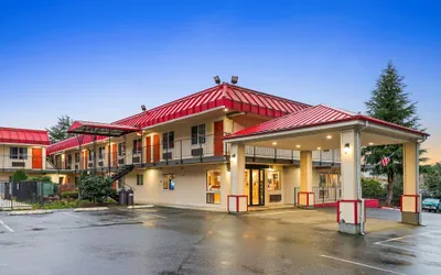 Photo 2 - Inn at Lake Washington By OYO I-405