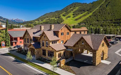 Photo 2 - Elk Country Inn