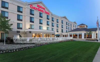 Photo 2 - Hilton Garden Inn Anchorage