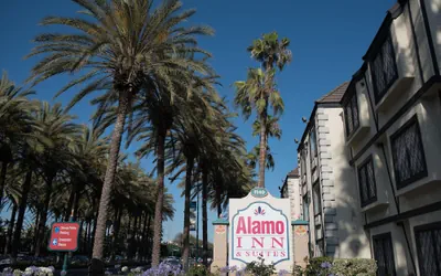 Photo 2 - Alamo Inn & Suites