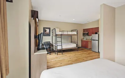 Photo 2 - Hawthorn Suites by Wyndham Rancho Cordova/Folsom