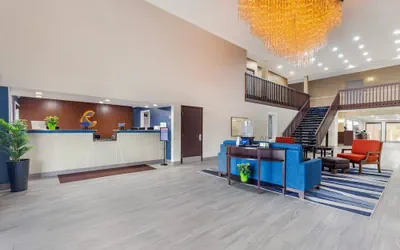 Photo 4 - Comfort Inn Bourbonnais near I-57