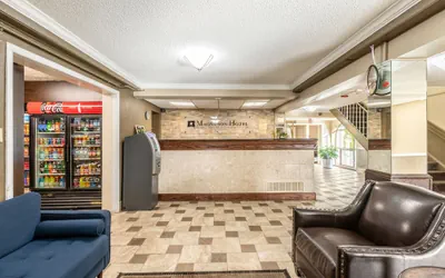 Photo 4 - Park Inn by Radisson, Detroit Metro Airport