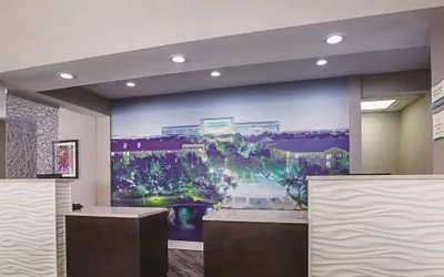 Photo 3 - La Quinta Inn & Suites by Wyndham Dallas Plano West