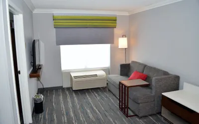 Photo 5 - Hampton Inn & Suites Chicago/Hoffman Estates